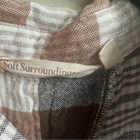 Soft Surroundings Plaid Collared Button-Up Shirt Size Medium - Picture 3 of 14